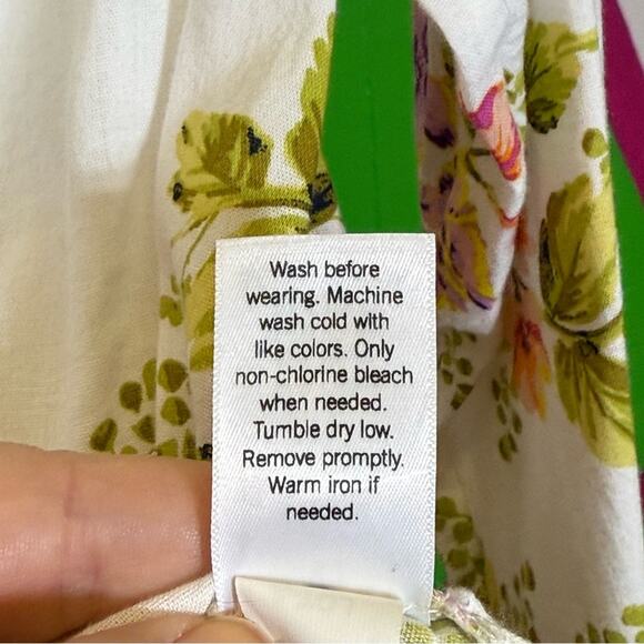 LC Lauren Conrad Cream Floral Long Sleeve Button Down Shirt. Size Medium. - Picture 5 of 6